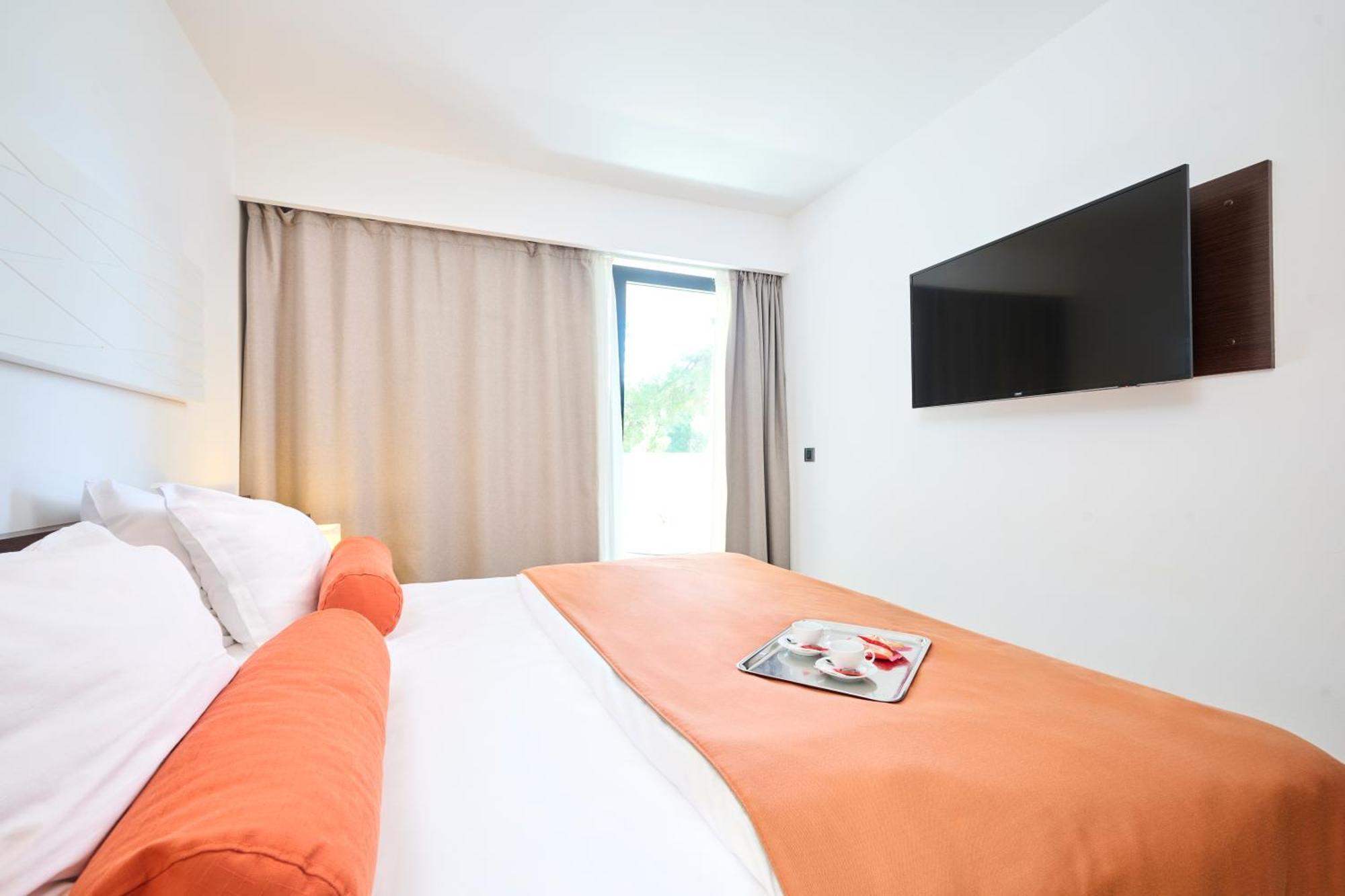 Hotel Parentium Plava Laguna Porec Exterior photo
